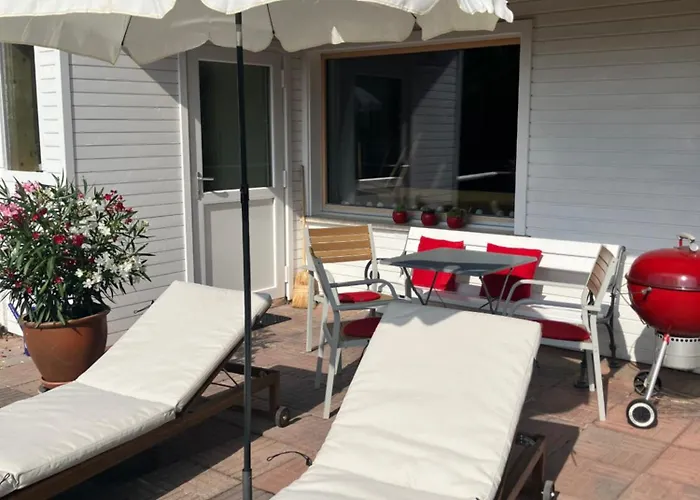 Kleine Am Rande Der Wildnis *